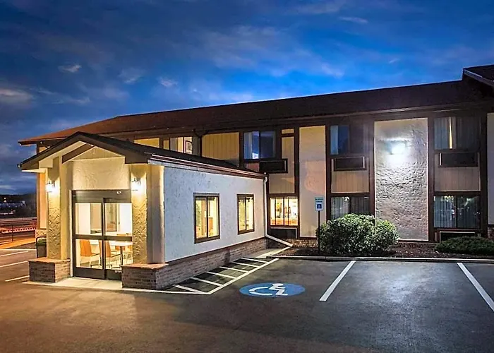 Hotel Super 8 By Wyndham 3*
