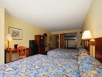 Hotel Super 8 By Wyndham 3*
