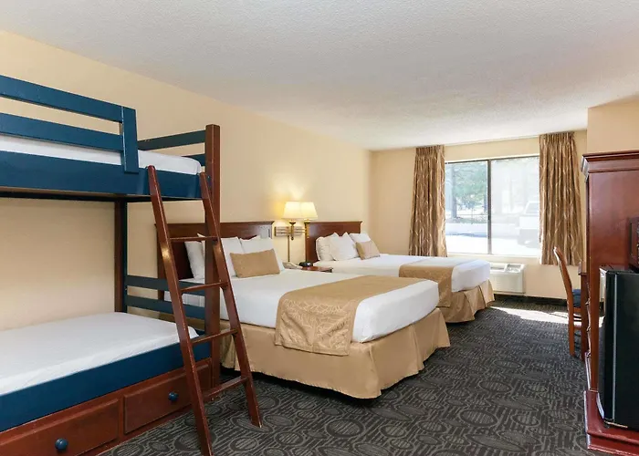 Super 8 By Wyndham Hotel